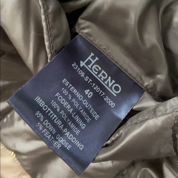 ✨Exclusive Designer Brand - HERNO - Ultra light - Picture 8 of 9